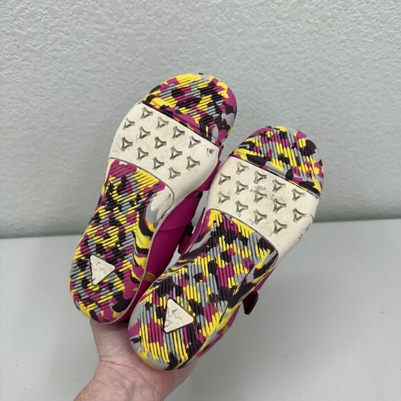 Plae Sam 2.0 Electric Fuchsia Pink Fisherman Sandals Shoes 106030-639 Girls 2.5 - Picture 8 of 8